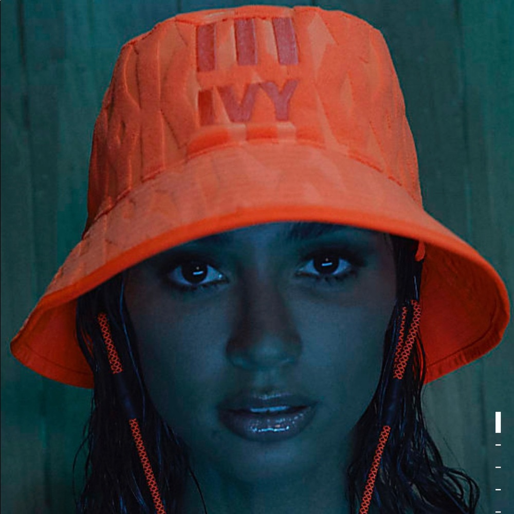 Ivy Park X Adidas Flex Reversible Bucket Hat L/XL